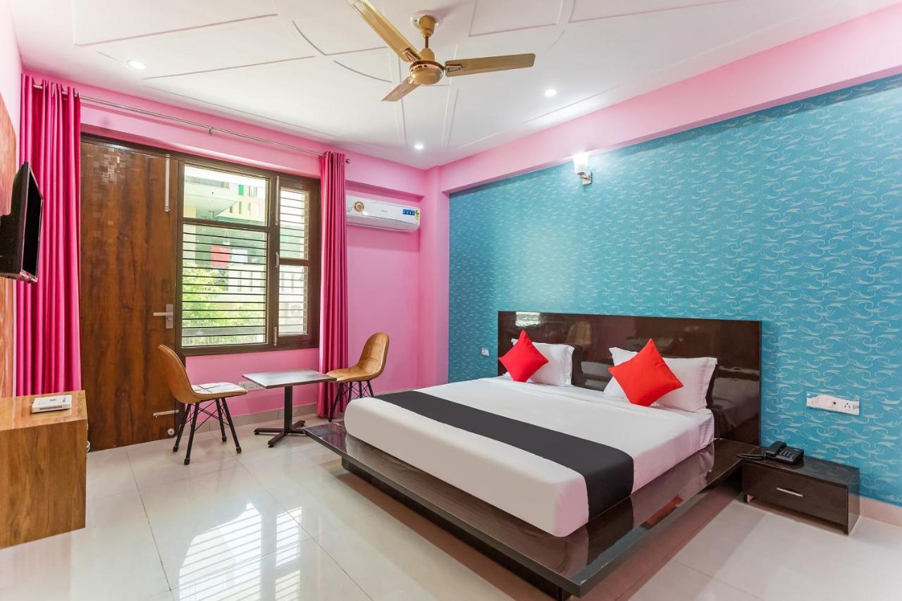 Hotel Capital O Harish Residency Gurgáon Exteriér fotografie