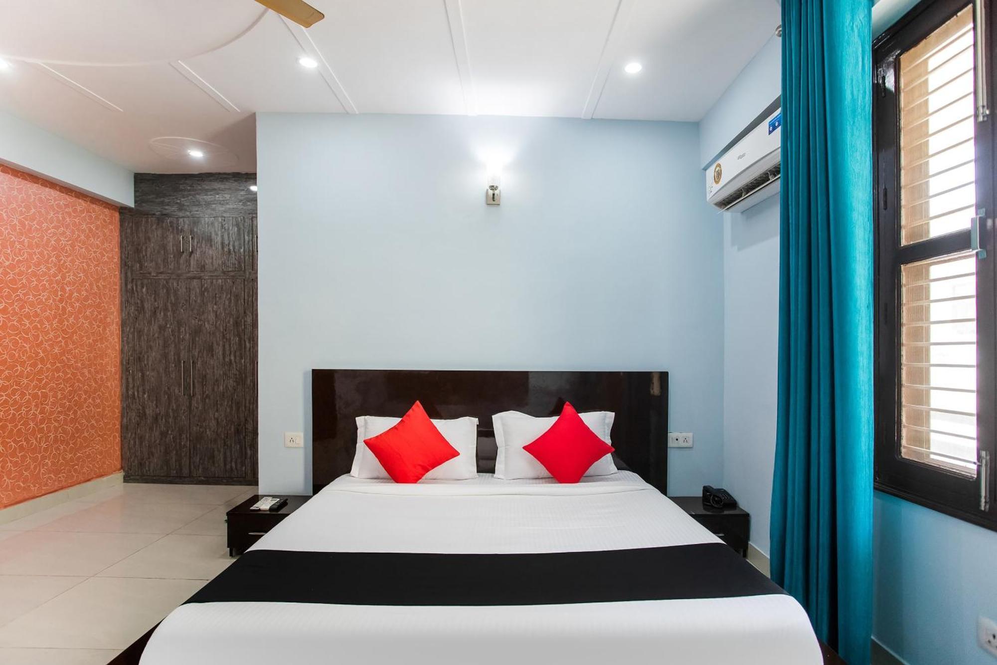 Hotel Capital O Harish Residency Gurgáon Exteriér fotografie
